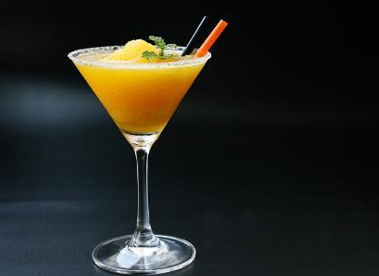 香槟鸡尾酒
